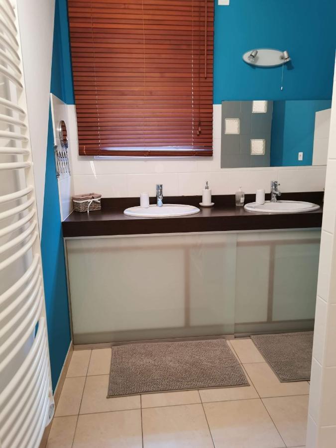 Maison En Ossature Bois Plaintel ภายนอก รูปภาพ